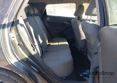 2012 Toyota Matrix L z USA, uszkodzony, nr VIN 2T1KU4EE1CC800633